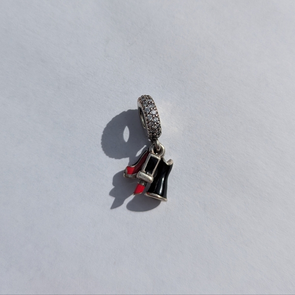 Glamour Trio Dangle Charm - Picture 5 of 6